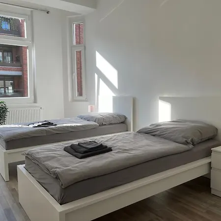 Apartment Three-bedroom In Center