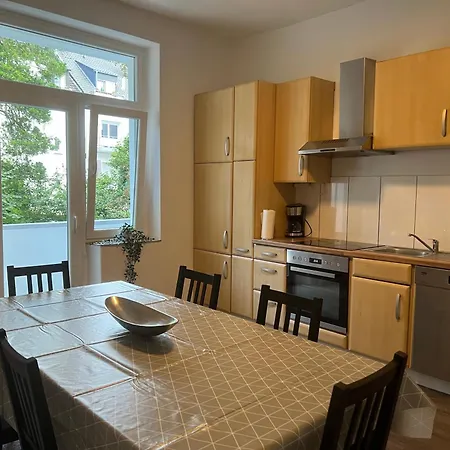 Three-bedroom In Center *