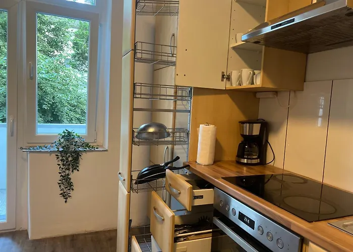 Three-bedroom In Center *